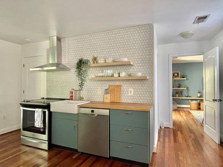 Brand New, Cozy, Modern, One-Bedroom Apartment Falls Church Exteriér fotografie
