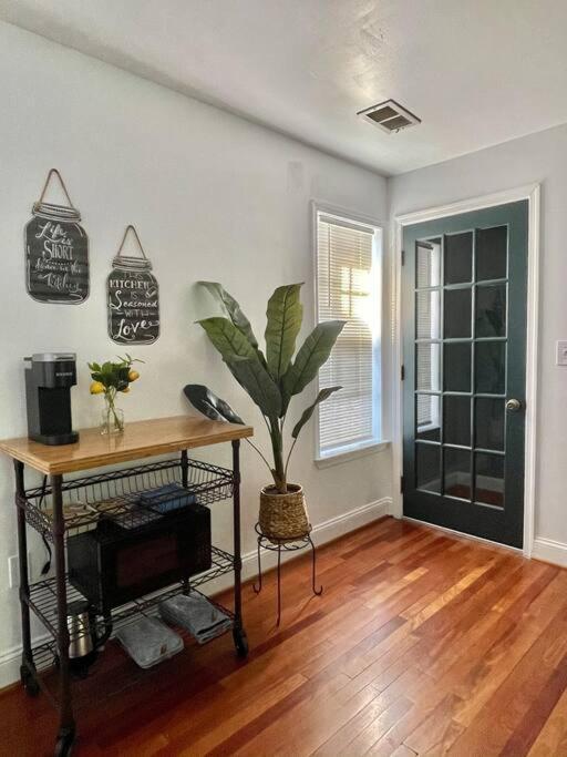 Brand New, Cozy, Modern, One-Bedroom Apartment Falls Church Exteriér fotografie